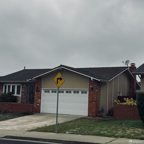 2815 Shannon Dr, South San Francisco, CA, 94080-5321 | Card Image