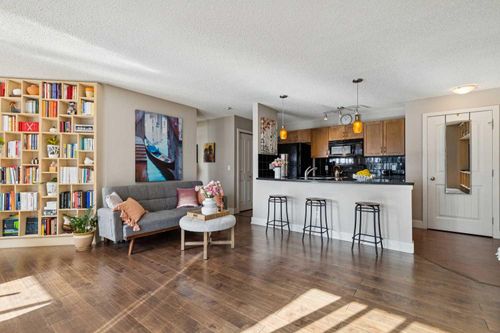 3-121 Village Heights Sw, Calgary, AB, T3H2L2 | Card Image