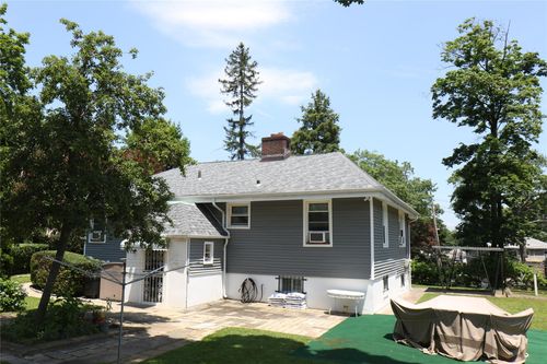 184 Scott Ave, Yonkers, NY, 10704-4306 | Card Image