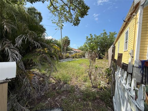 2323 E 12th Ave, TAMPA, FL, 33605-4041 | Card Image
