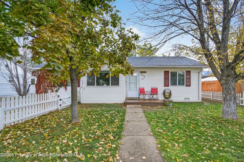 305 Elm Ave, Rifle, CO, 81650-2839 | Card Image
