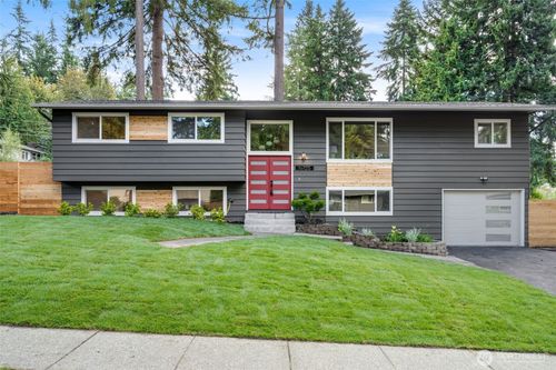 16725 Ne 97th Street, Redmond, WA, 98052 | Card Image
