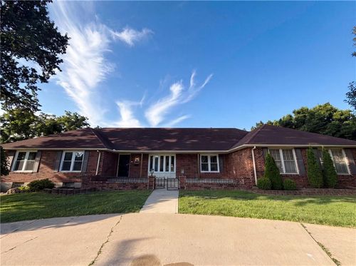 3801 E 73rd St, Kansas City, MO, 64132-2037 | Card Image