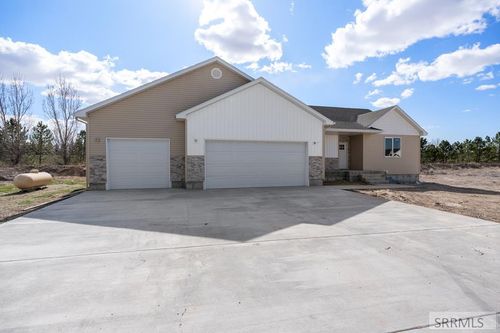 97 N Hillside Road, Rigby, ID, 83442 | Card Image