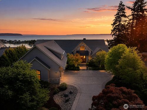 2382 Soundview Dr, Langley, WA, 98260-9748 | Card Image