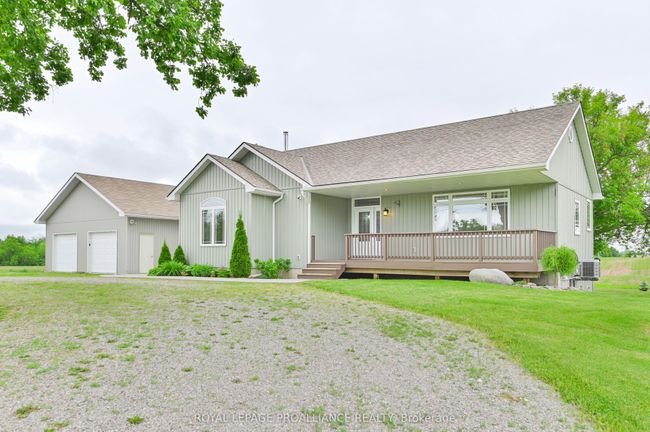 126 Squire Rd, House other with 3 bedrooms, 2 bathrooms and 8 parking in Springbrook ON | Image 4