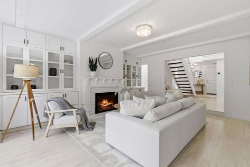 20661 Oak Creek Ln, Saratoga, CA, 95070 | Card Image