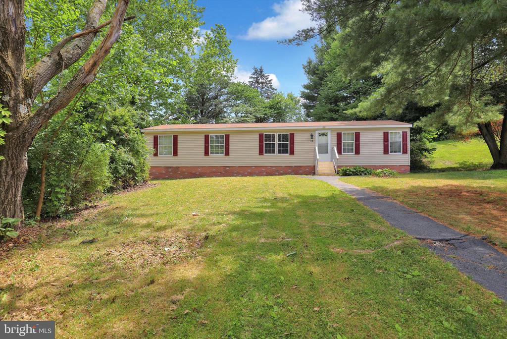 Residential in WERNERSVILLE 3