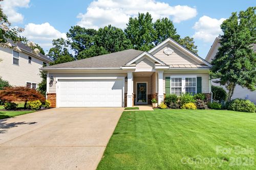 136 Rose Tree Ln, Fort Mill, SC, 29715-8762 | Card Image