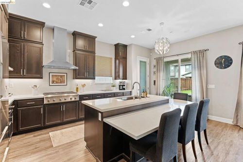 323 323 Bidwell Ct, Brentwood, CA, 94513 | Card Image