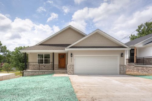 2006 Quincy St, Joplin, MO, 64801 | Card Image