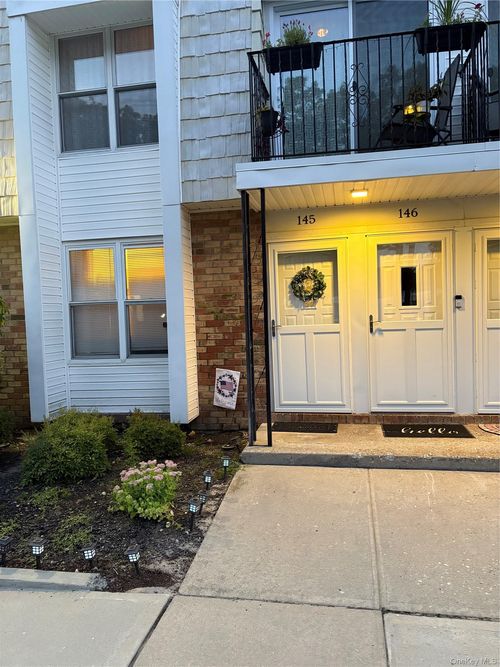 145-81 Rocky Point Yaphank Rd, Rocky Point, NY, 11778-8433 | Card Image
