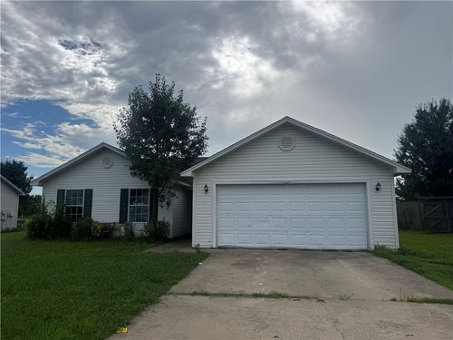 1037 Tori Ln, Beebe, AR, 72012-3451 | Card Image