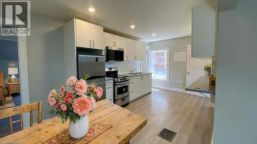 Residential Lease in Hamilton