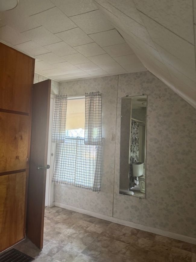 303 Prairie St, House other with 3 bedrooms, 1 bathrooms and 3 parking in Pontiac IL | Image 12