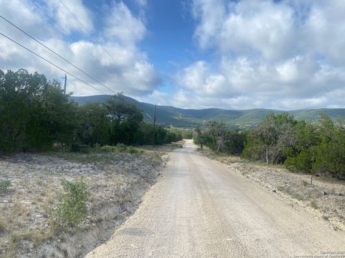 430 Pendley Rd, Leakey, TX, 78873 | Card Image