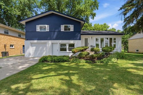 10 Linden Ave, Buffalo Grove, IL, 60089-2805 | Card Image
