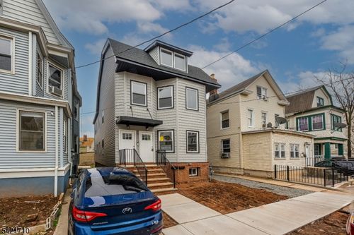 16 Headley Ter, Irvington, NJ, 07111-1321 | Card Image