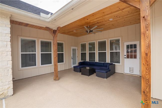 404 Iron Gate, House other with 5 bedrooms, 5 bathrooms and null parking in Victoria TX | Image 37