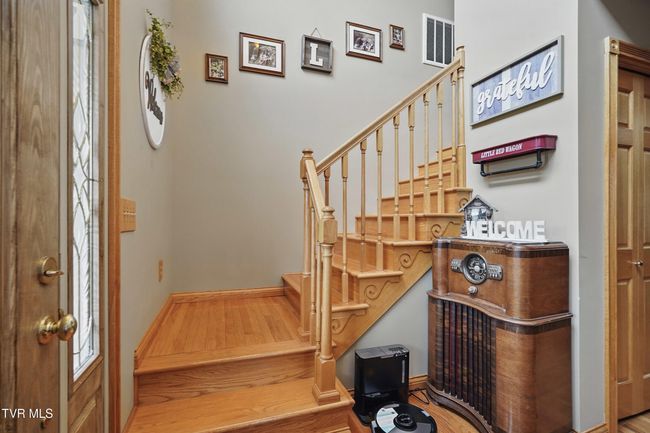 1124 Elizabethton Hwy, House other with 3 bedrooms, 3 bathrooms and null parking in Bluff City TN | Image 24