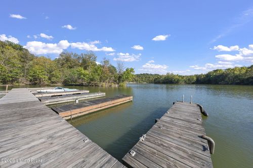 661 Pine Hurst Bay, Clarkson, KY, 42726-8283 | Card Image