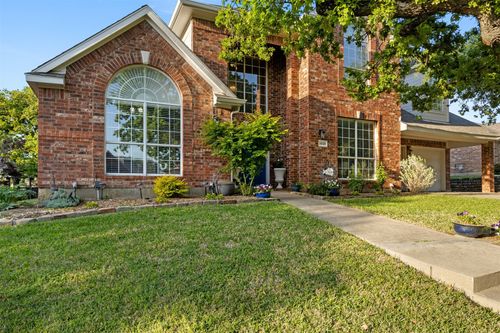 1805 Paddington Ct, Arlington, TX, 76017-7925 | Card Image