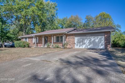 1125 W 31st Terrace, House other with 3 bedrooms, 2 bathrooms and null parking in Parsons KS | Image 2