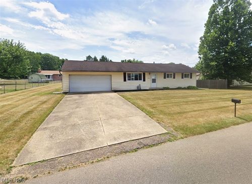 3316 34th St Ne, Canton, OH, 44705-4230 | Card Image