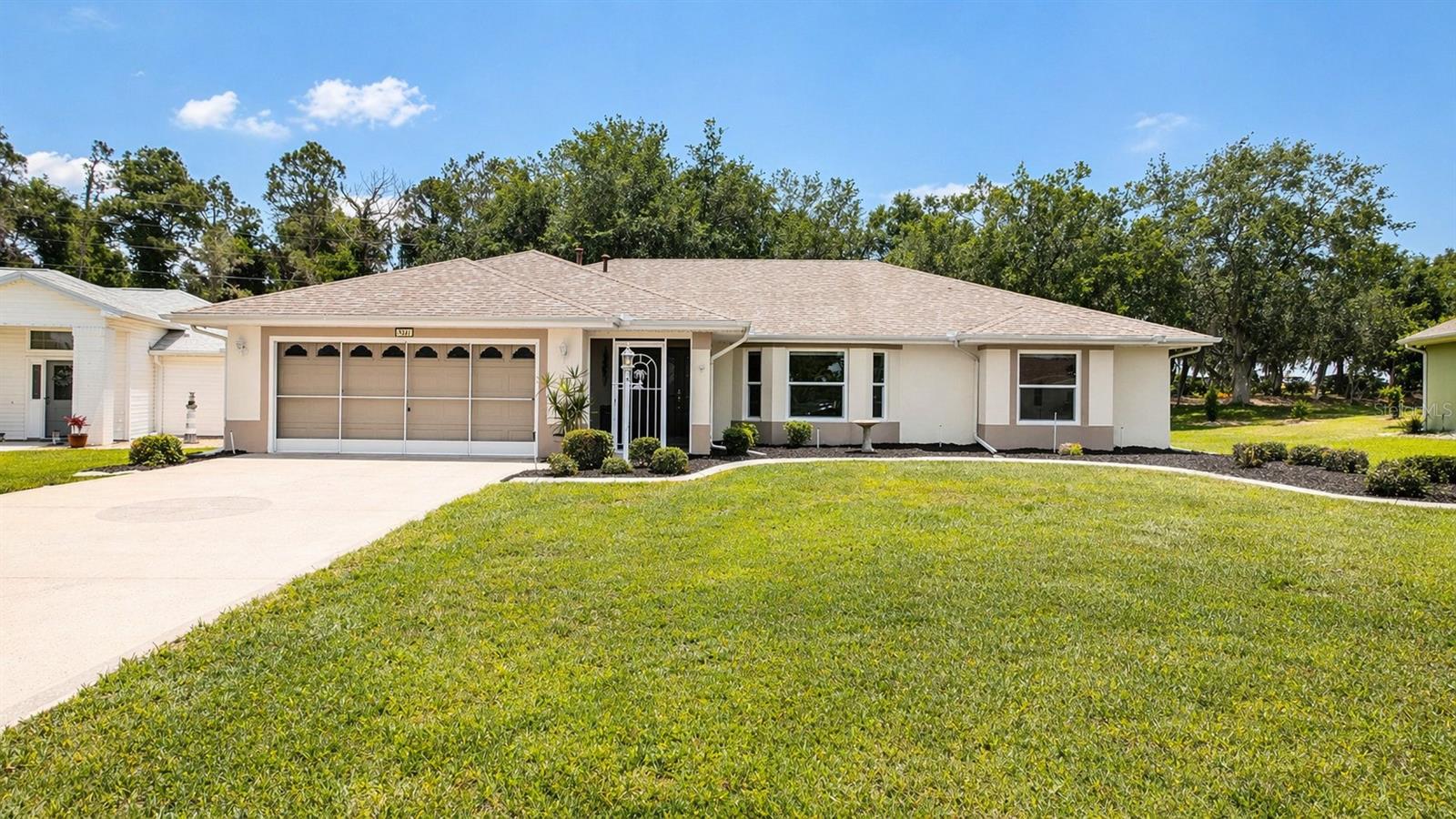 Residential in TAVARES 4