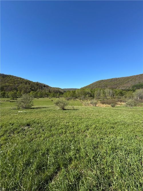 44 North, Hebron, PA, 16915 | Card Image