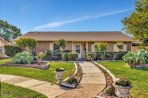 457 Woodway Dr, Coppell, TX, 75019-3354 | Card Image