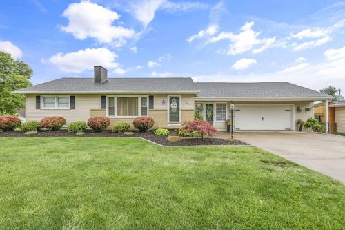 1404 Pleasantville Rd, Lancaster, OH, 43130-8402 | Card Image