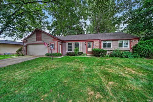 52088 Goldenrod Lane, Granger, IN, 46530-9410 | Card Image