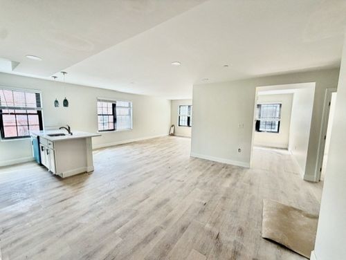 212-455 Massachusetts Ave, Arlington, MA, 02474 | Card Image