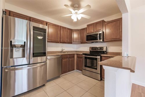 a1-3531 Long Pine Ct, Greenacres, FL, 33463-3184 | Card Image