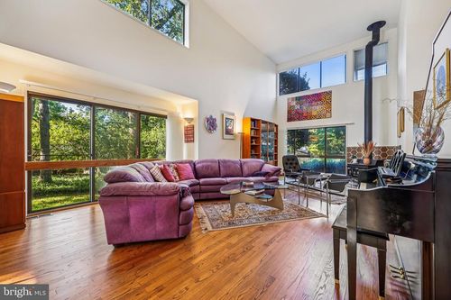 9305 Friars Rd, BETHESDA, MD, 20817-2308 | Card Image