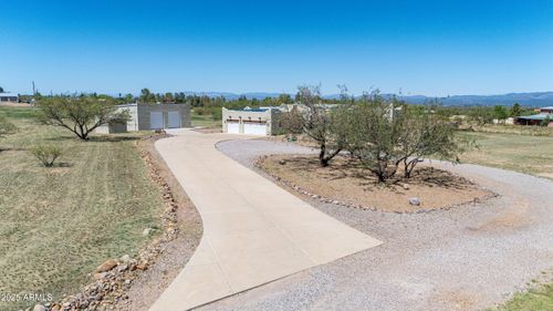 5465 E Pioneer Ln, Hereford, AZ, 85615-5401 | Card Image