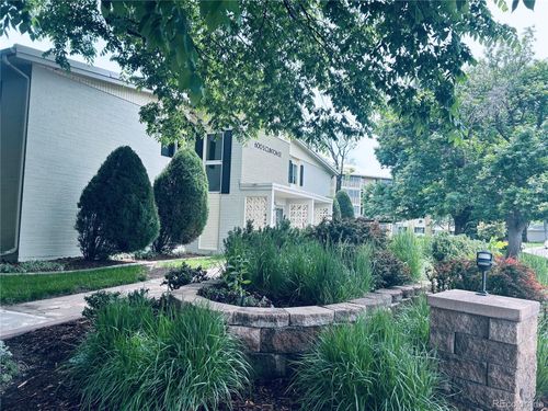 600 S Clinton St, Denver, CO, 80247-1585 | Card Image