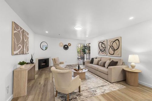 272-5605 Friars Rd, San Diego, CA, 92110 | Card Image