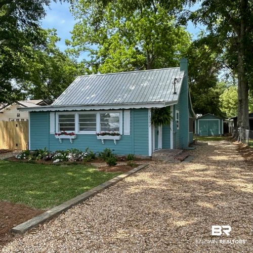 18797 Carolina St, Robertsdale, AL, 36567-3637 | Card Image