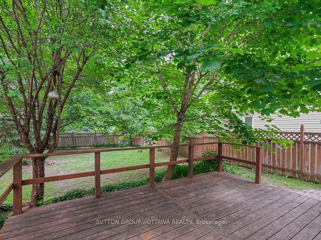 1112 St Germain Cres, House other with 4 bedrooms, 2 bathrooms and 2 parking in Orleans ON | Image 43