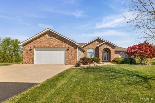 9 Fawn Valley Dr, Moro, IL, 62067-1565 | Card Image