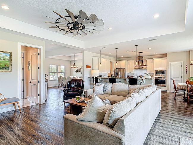 living room | Image 26