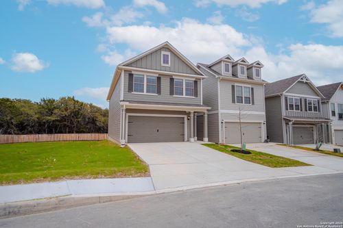 9015 Summerwood Bnd, San Antonio, TX, 78250 | Card Image