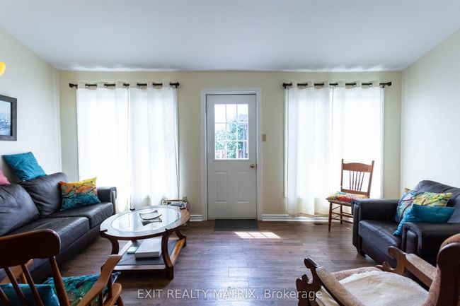 1467 Wade Rd, Home with 4 bedrooms, 2 bathrooms and 18 parking in Russell ON | Image 8