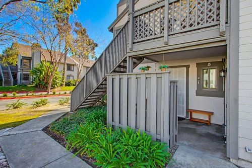 unit-5-1953 Wellington Ln, Vista, CA, 92081-7976 | Card Image