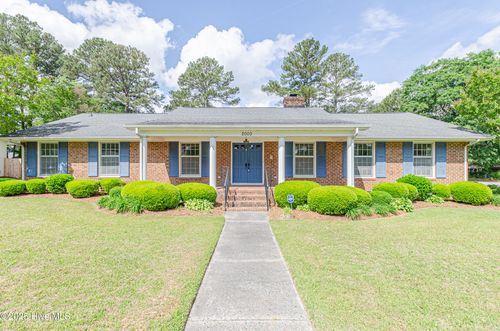 2000 Fairview Way, Greenville, NC, 27858-5325 | Card Image