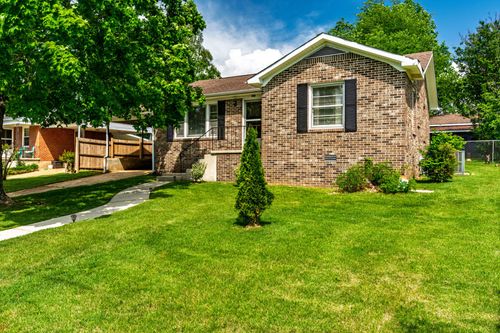 801 1st Ave, Fayetteville, TN, 37334-2204 | Card Image