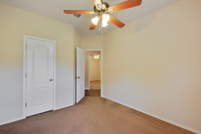 291 Cold Spg, House other with 4 bedrooms, 2 bathrooms and 4 parking in Buda TX | Image 18