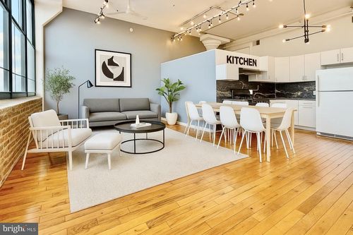 apt-902-314 N 12th St, PHILADELPHIA, PA, 19107-1143 | Card Image